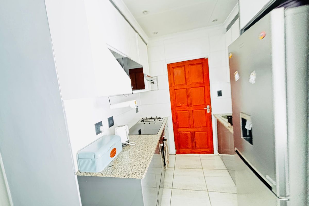 House Pending Sale In Midrand - Photo 3