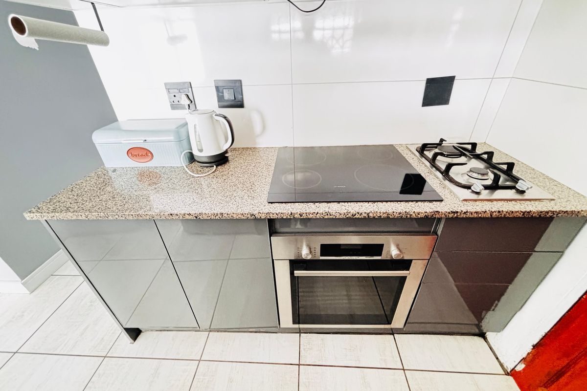 House Pending Sale In Midrand - Photo 2