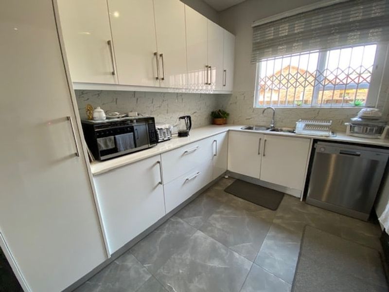 Townhouse For Sale In Midrand - Photo 5