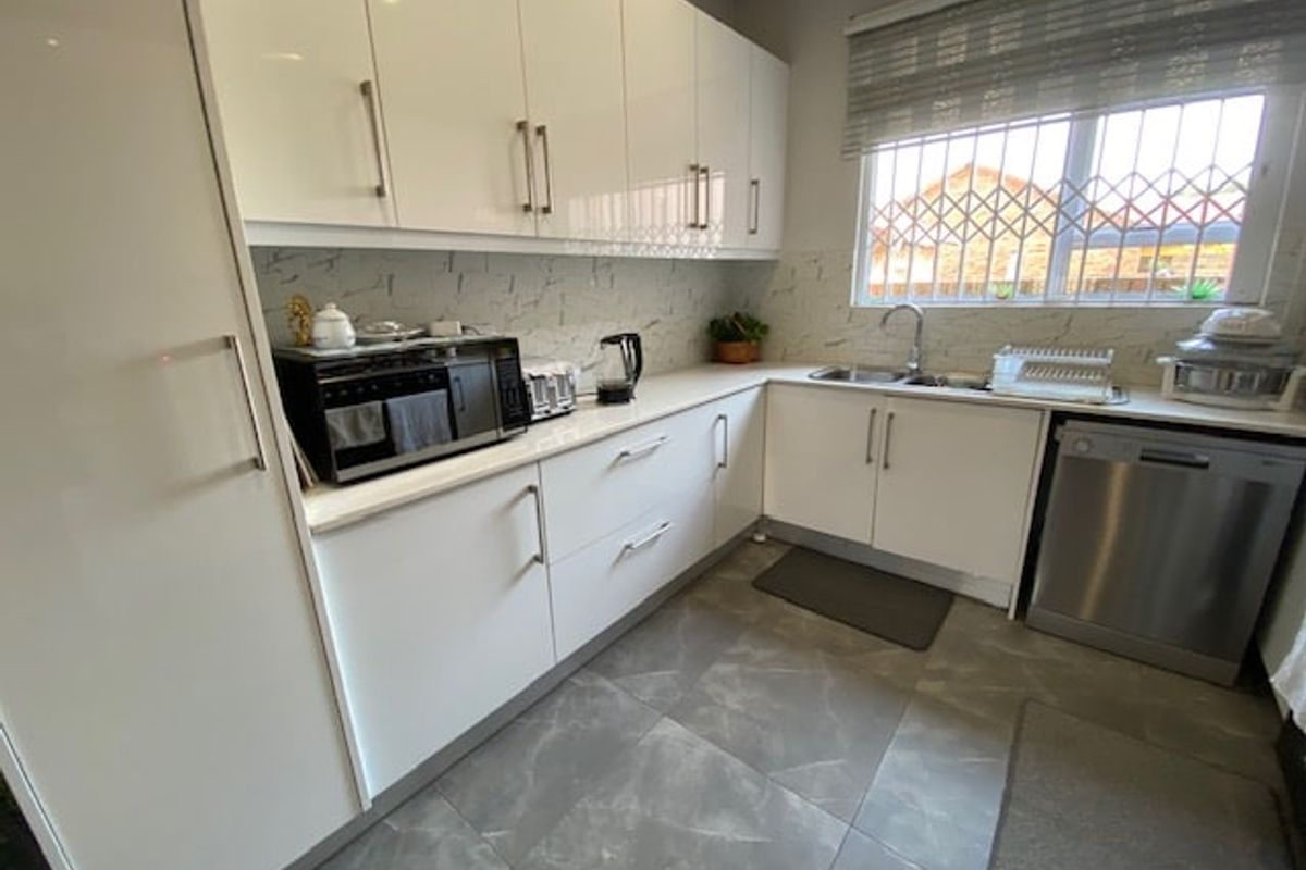 Townhouse For Sale In Midrand - Photo 5