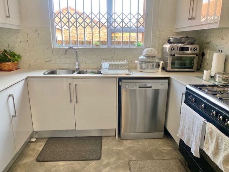 Townhouse For Sale In Midrand - Photo 6