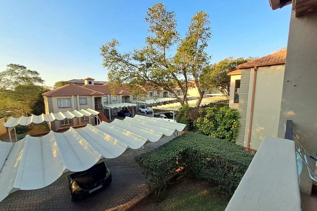 Apartment For Sale In Randburg - Photo 4