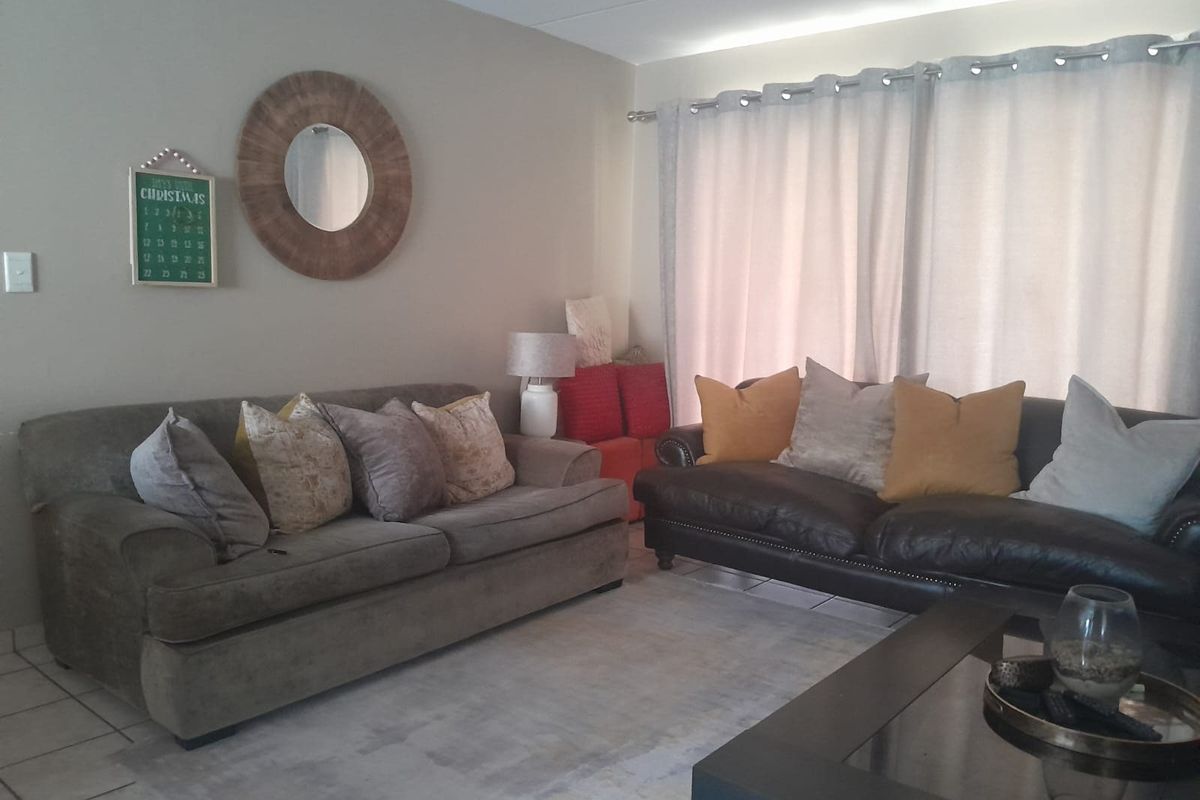 Apartment For Sale In Midrand - Photo 5