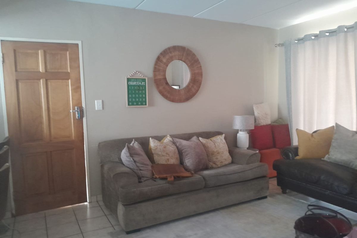 Apartment For Sale In Midrand - Photo 3