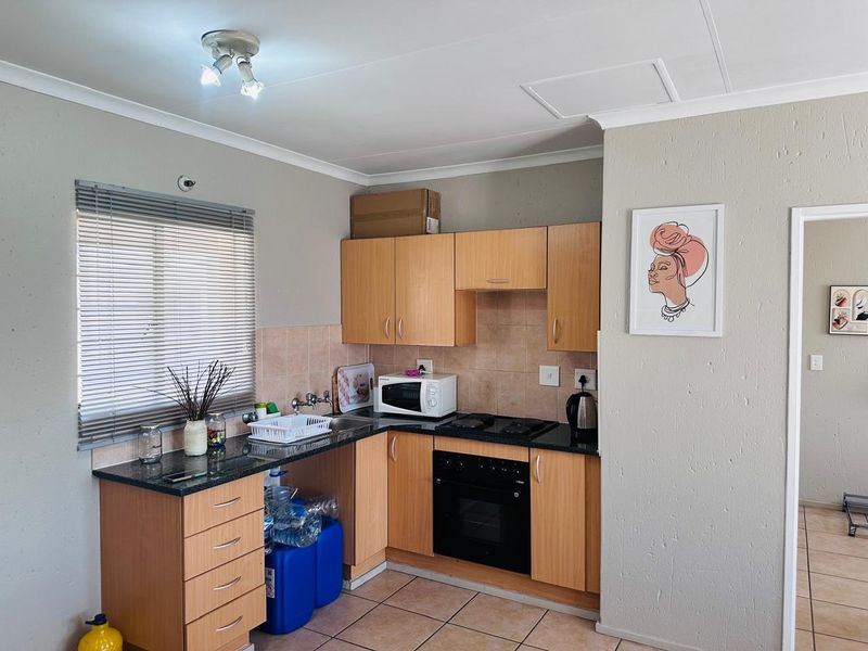 Apartment For Sale In Boksburg - Photo 6