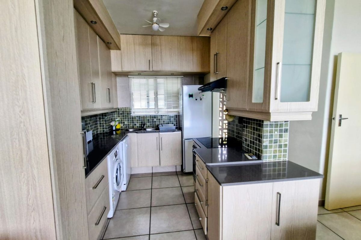 Apartment For Sale In Hibberdene - Photo 4