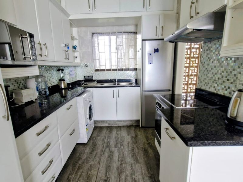 Apartment For Sale In Hibberdene - Photo 2