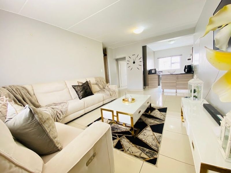 Apartment For Sale In Midrand - Photo 8