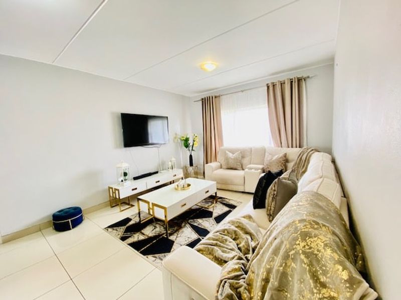 Apartment For Sale In Midrand - Photo 7