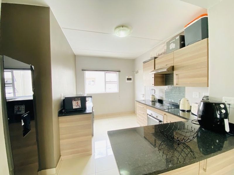 Apartment For Sale In Midrand - Photo 9