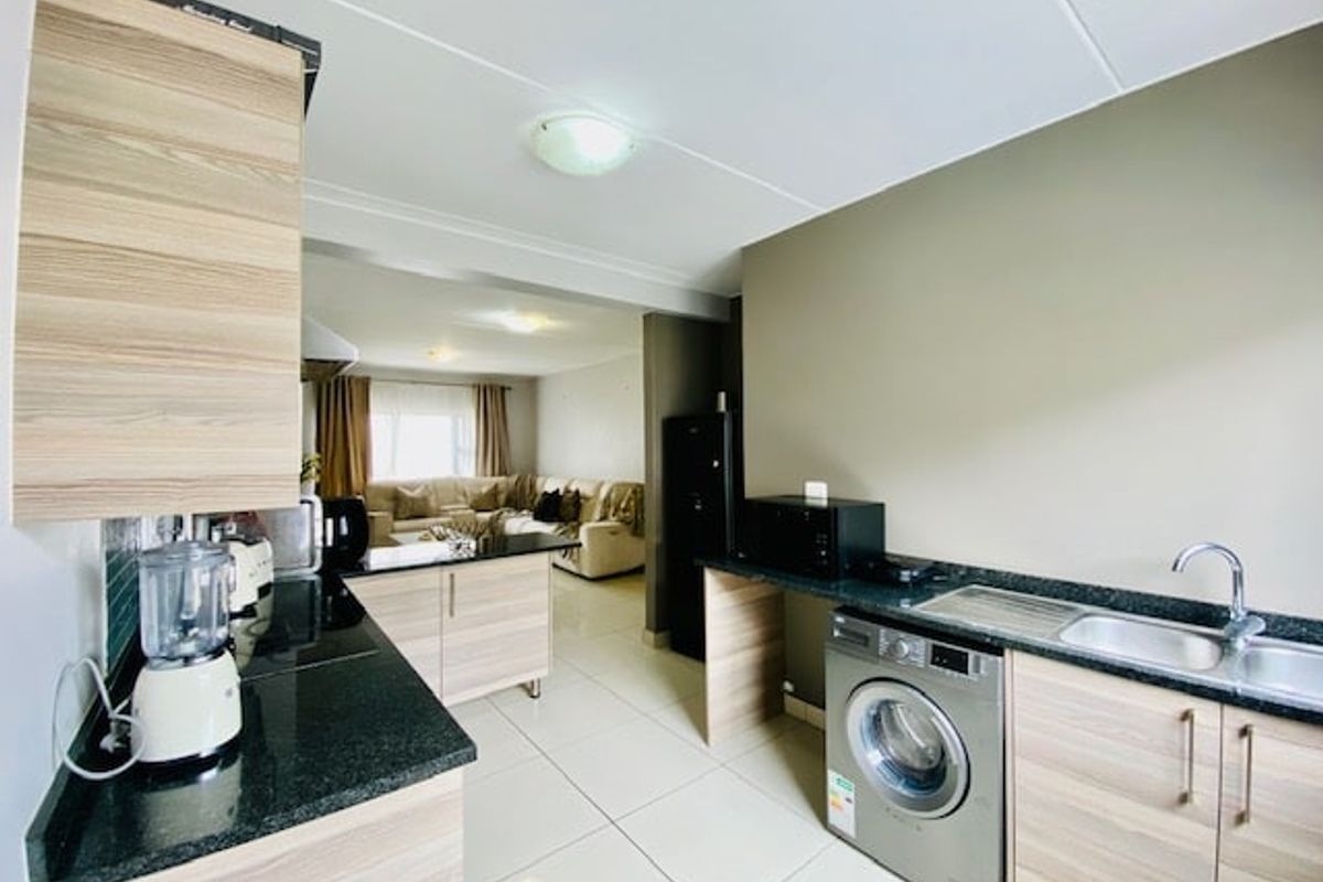 Apartment For Sale In Midrand - Photo 5