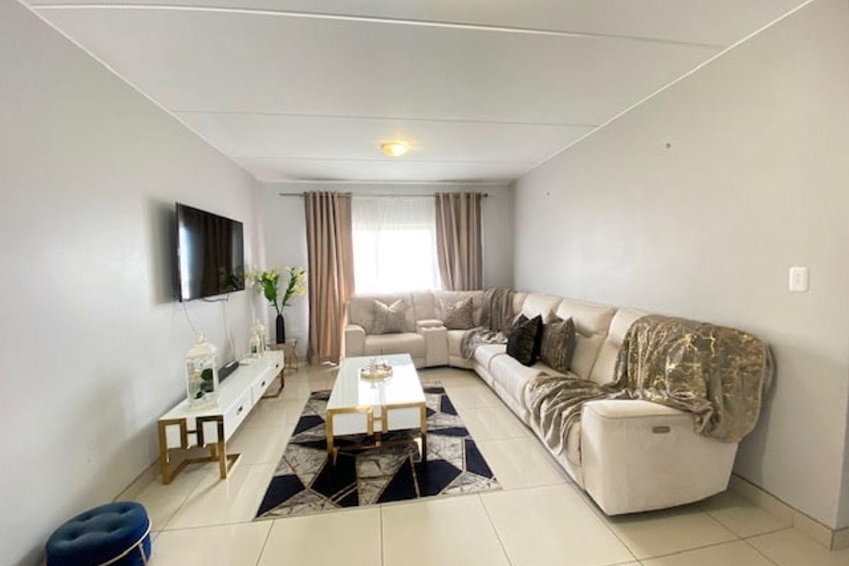 Apartment For Sale In Midrand - Photo 4