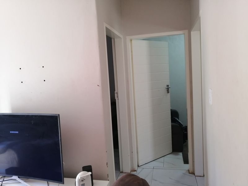 House For Sale In Johannesburg - Photo 7