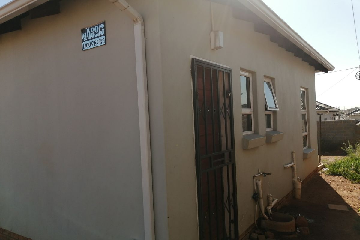 House For Sale In Johannesburg - Photo 5