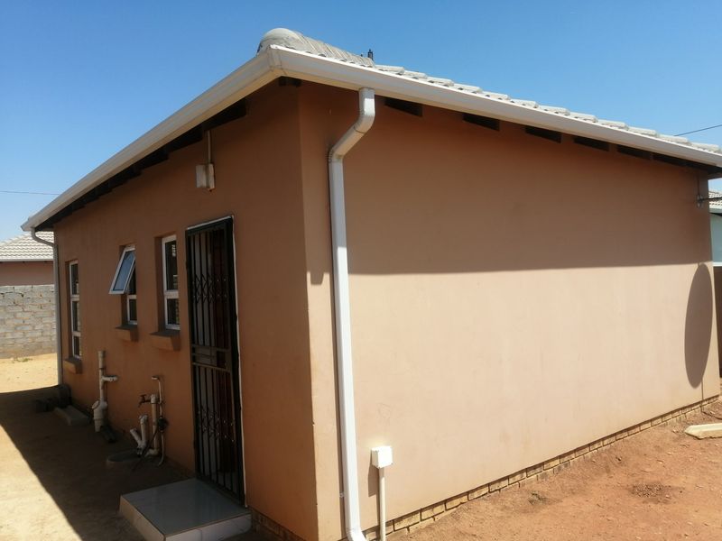 House For Sale In Johannesburg - Photo 7