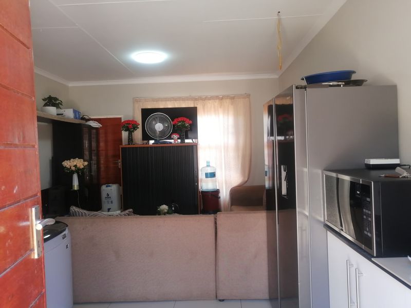 House For Sale In Johannesburg - Photo 10