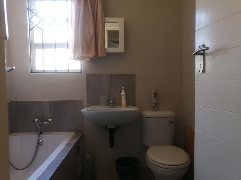 House For Sale In Johannesburg - Photo 8