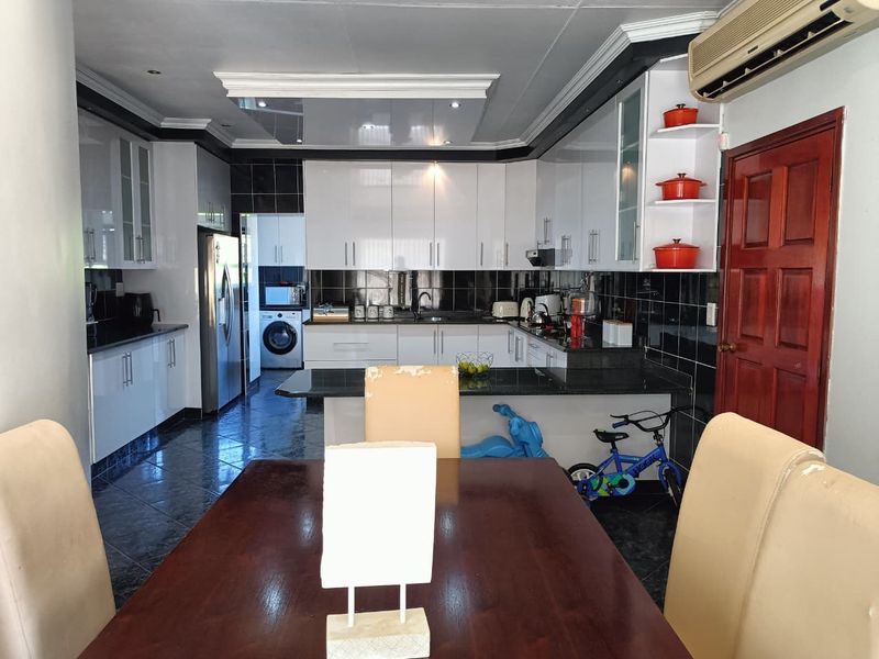 House For Sale In Margate - Photo 5