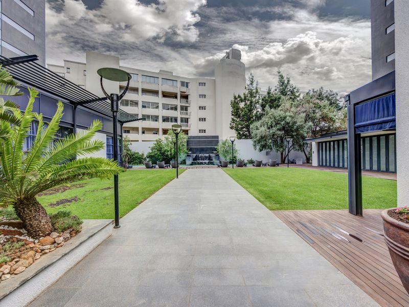 Apartment For Sale In Sandton - Photo 7