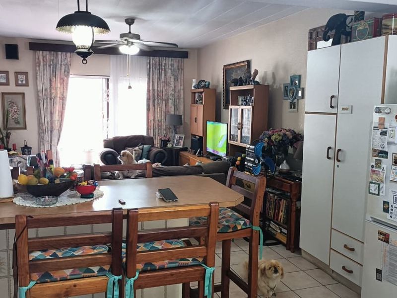 Apartment For Sale In Margate - Photo 9