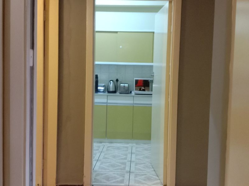 Apartment For Sale In Johannesburg - Photo 7