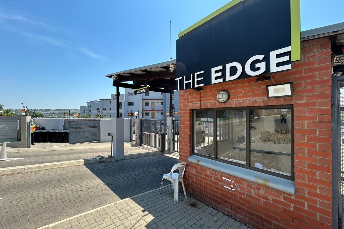 Apartment For Sale In Midrand - Photo 4