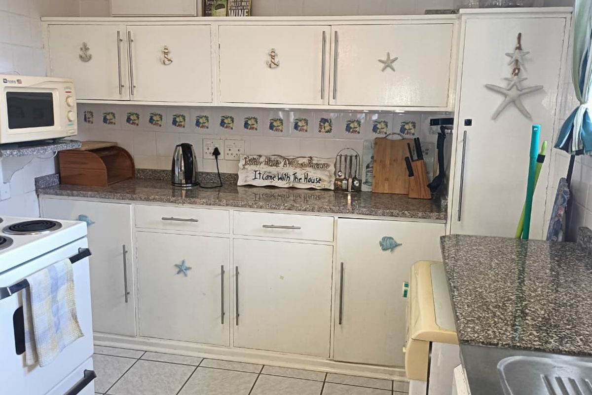 Apartment For Sale In Margate - Photo 4