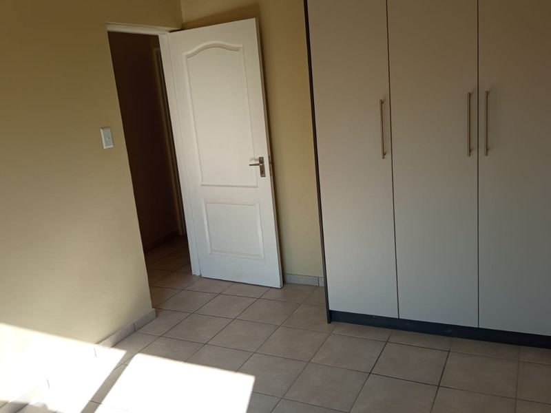 Apartment For Sale In Benoni - Photo 9