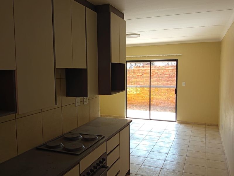 Apartment For Sale In Benoni - Photo 2