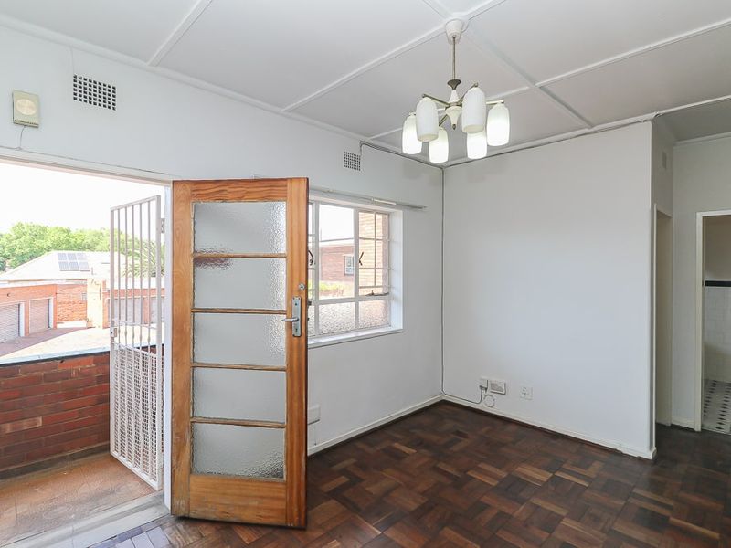 Apartment Rental Monthly In Springs - Photo 3