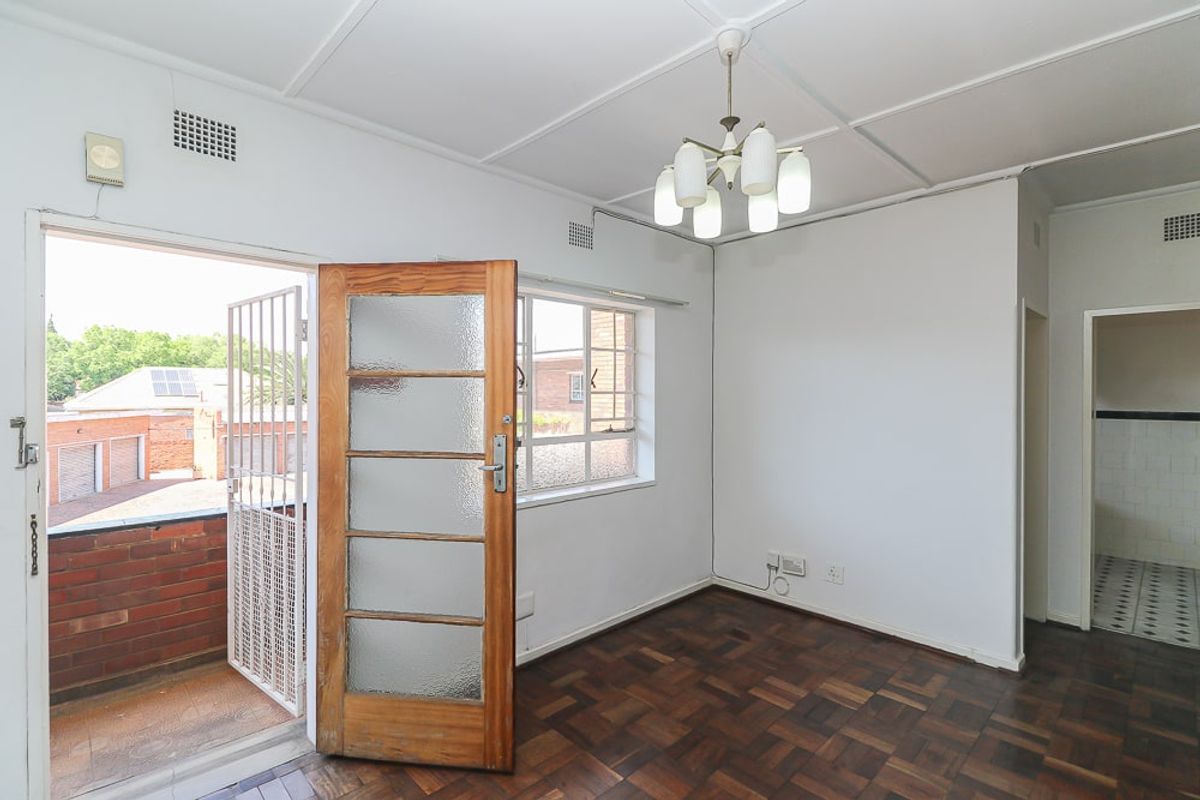 Apartment Rental Monthly In Springs - Photo 3