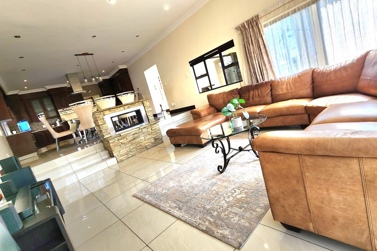 House For Sale In Centurion - Photo 4