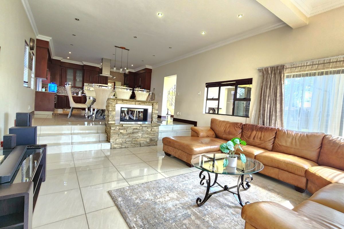 House For Sale In Centurion - Photo 3