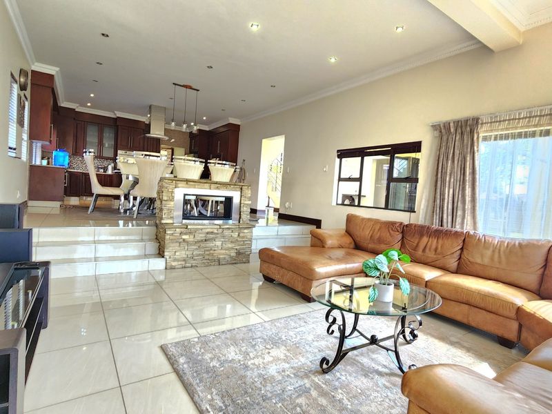 House For Sale In Centurion - Photo 4