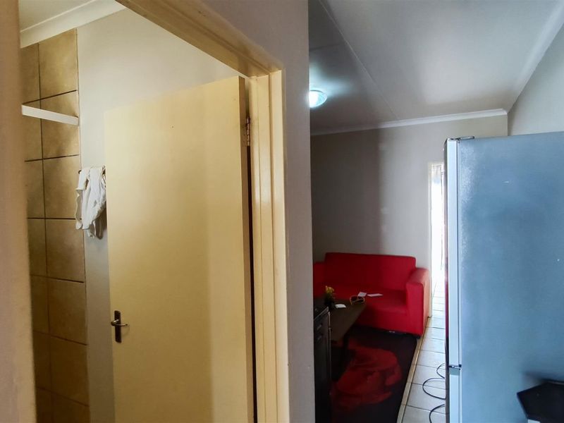 Apartment For Sale In Boksburg - Photo 5