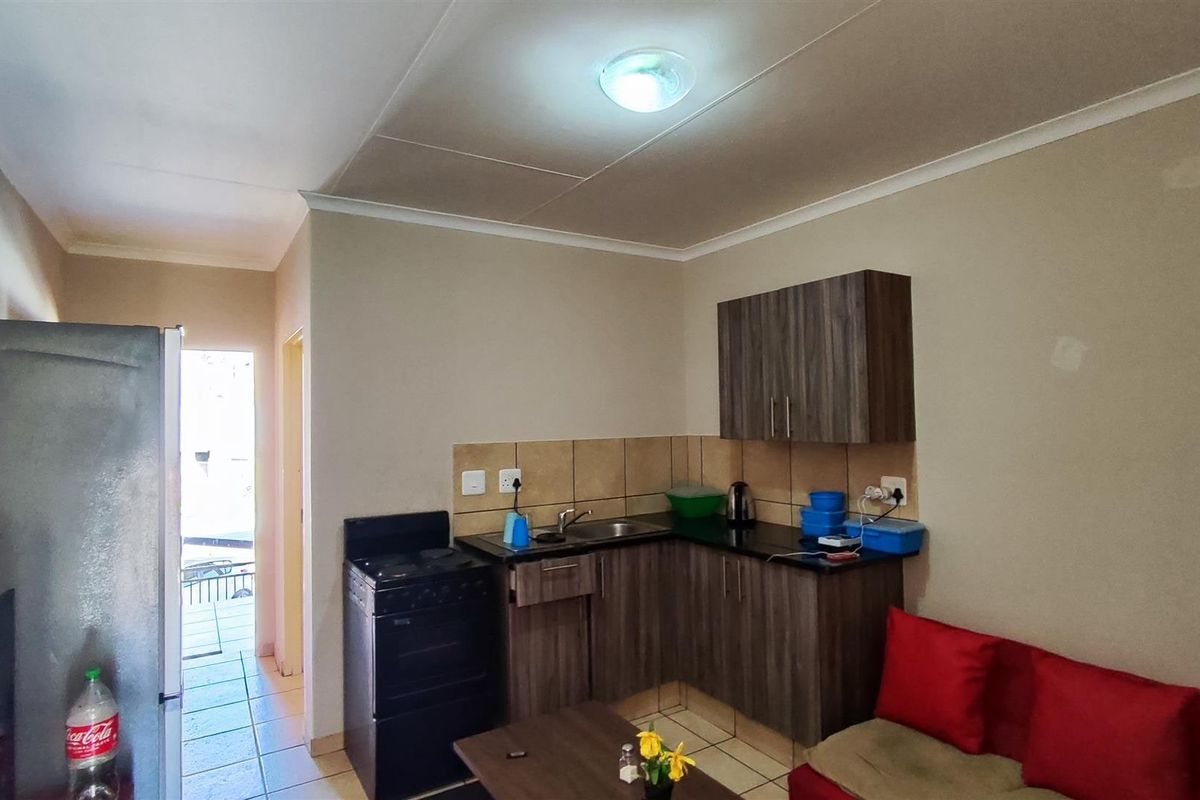 Apartment For Sale In Boksburg - Photo 3
