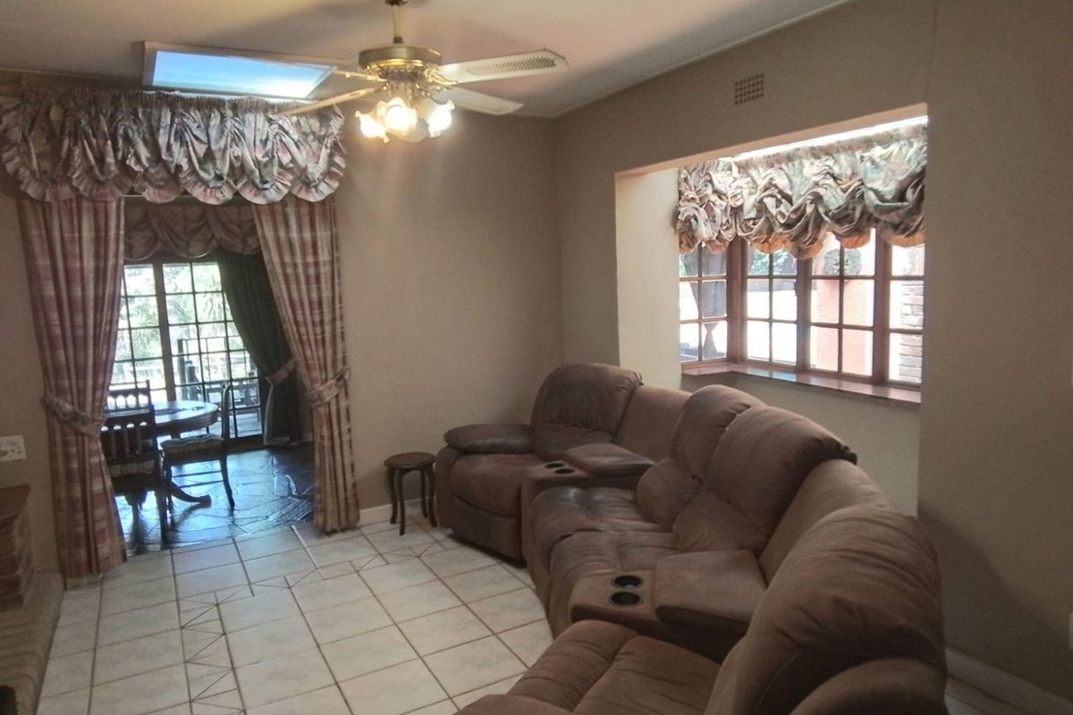 House Sold In Walkerville - Photo 2