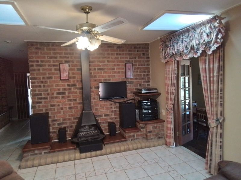 House Sold In Walkerville - Photo 5