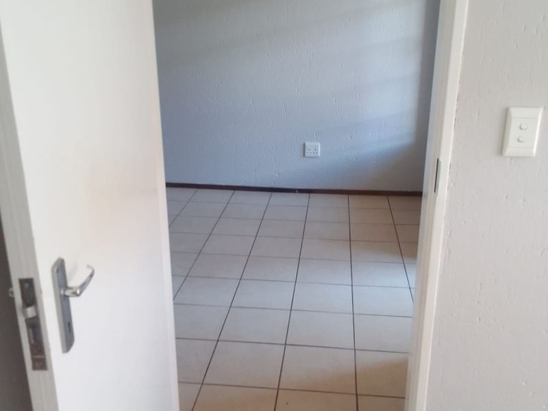 Apartment Rental Monthly In Boksburg - Photo 6