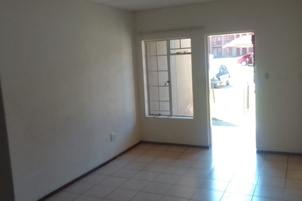 Apartment Rental Monthly In Boksburg - Photo 2