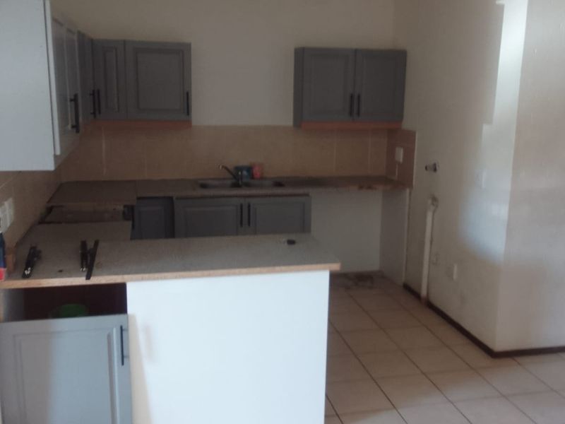 Apartment Rental Monthly In Boksburg - Photo 4
