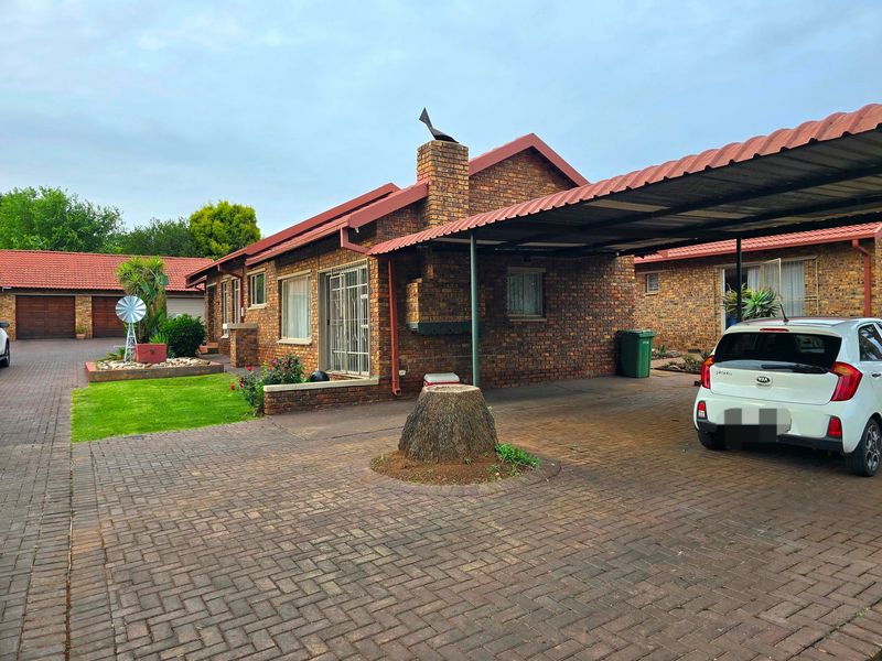 House For Sale In Middelburg - Photo 3