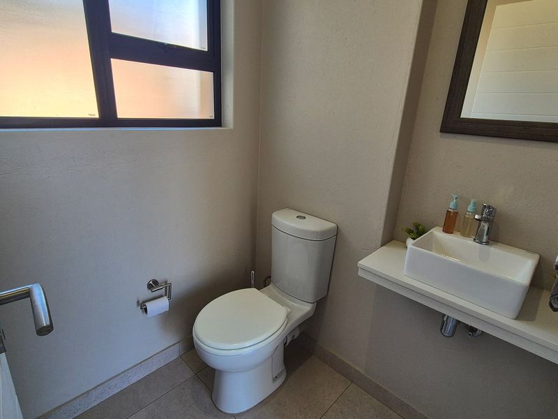 Townhouse For Sale In Nelspruit - Photo 8