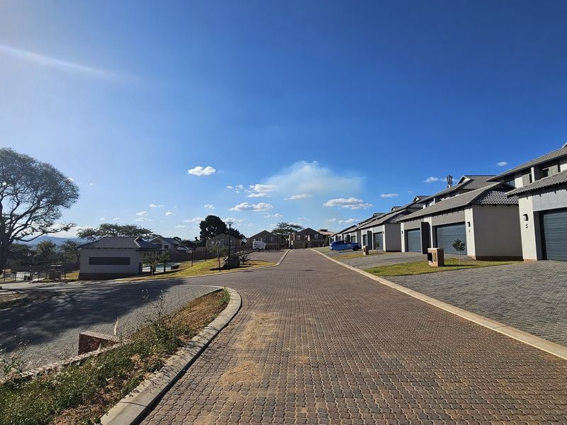 Townhouse For Sale In Nelspruit - Photo 1