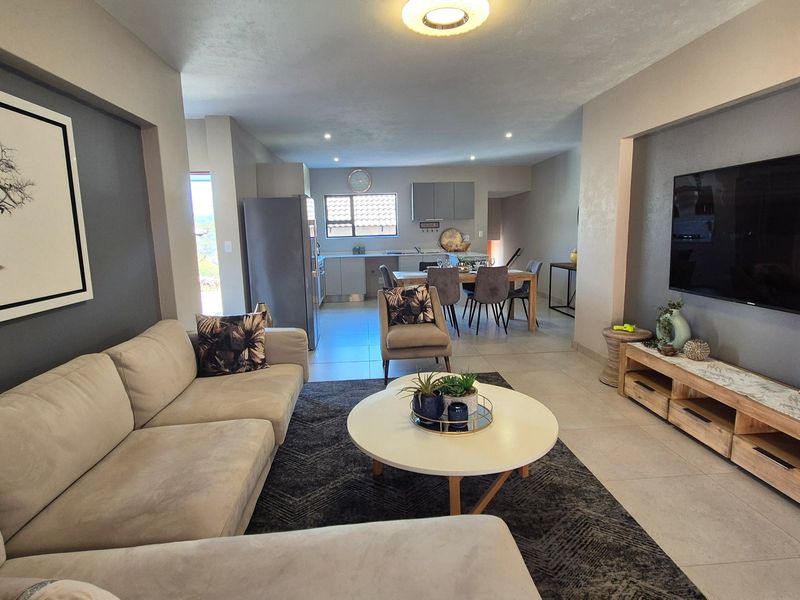 Townhouse For Sale In Nelspruit - Photo 5