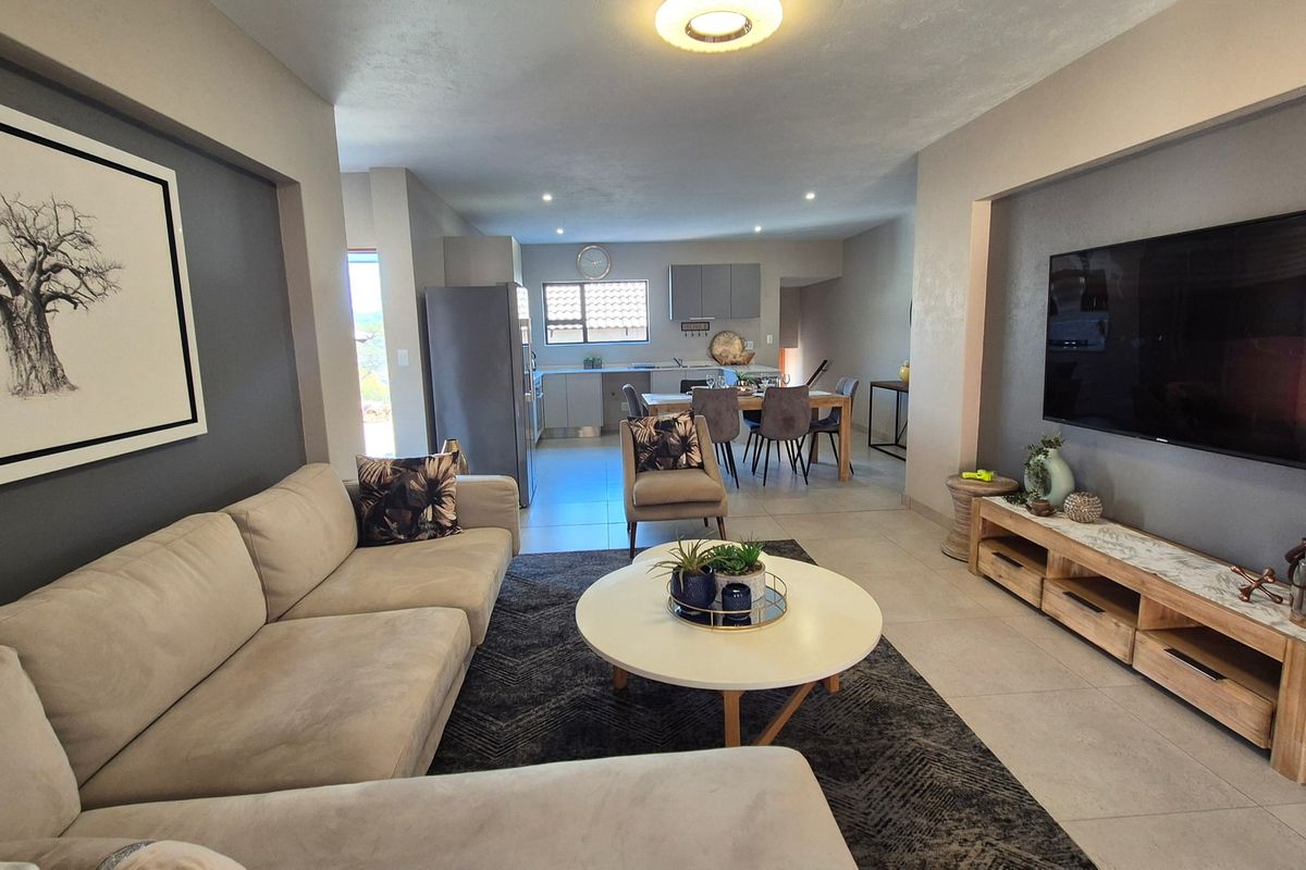 Townhouse For Sale In Nelspruit - Photo 5
