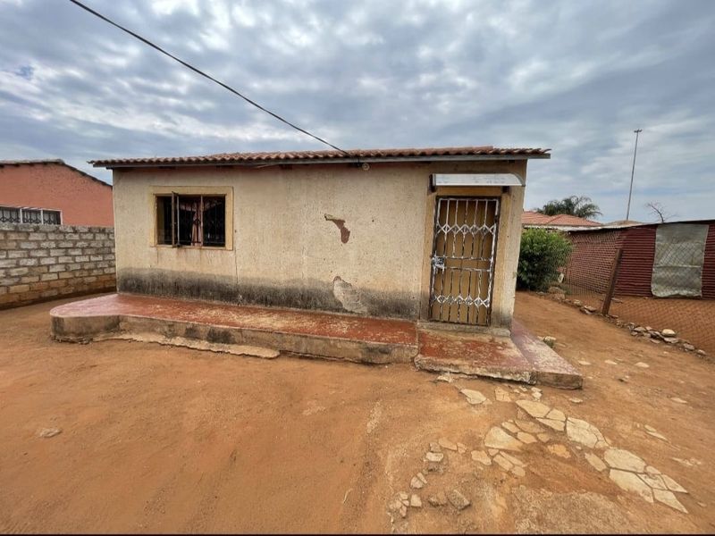 House For Sale In Soshanguve - Photo 7