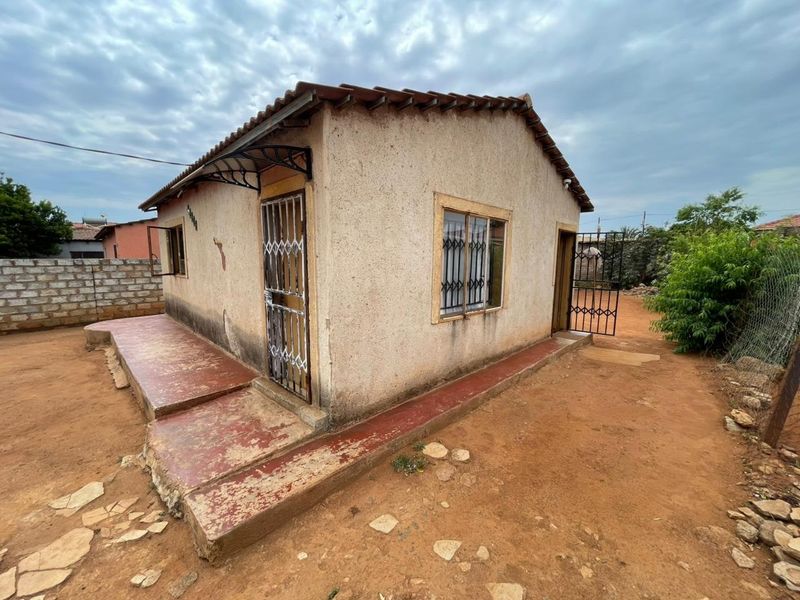 House For Sale In Soshanguve - Photo 6