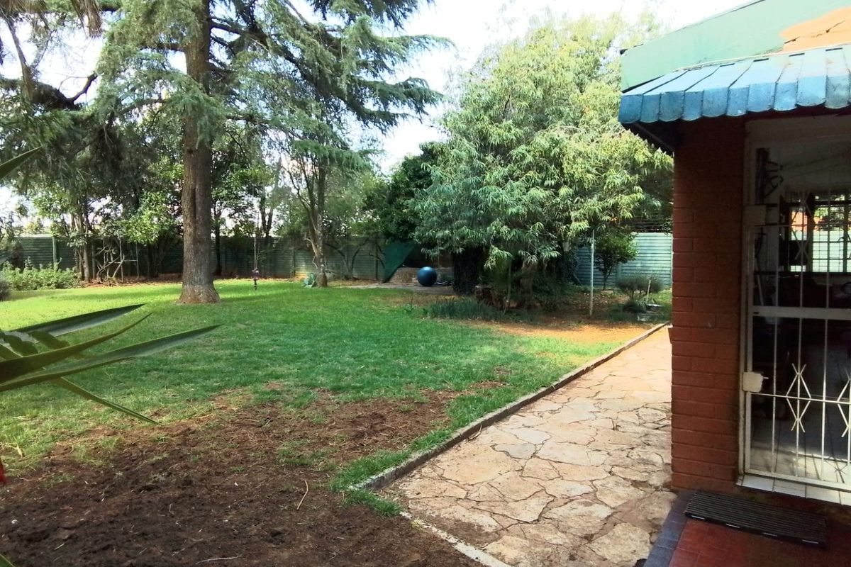 House For Sale In Walkerville - Photo 2