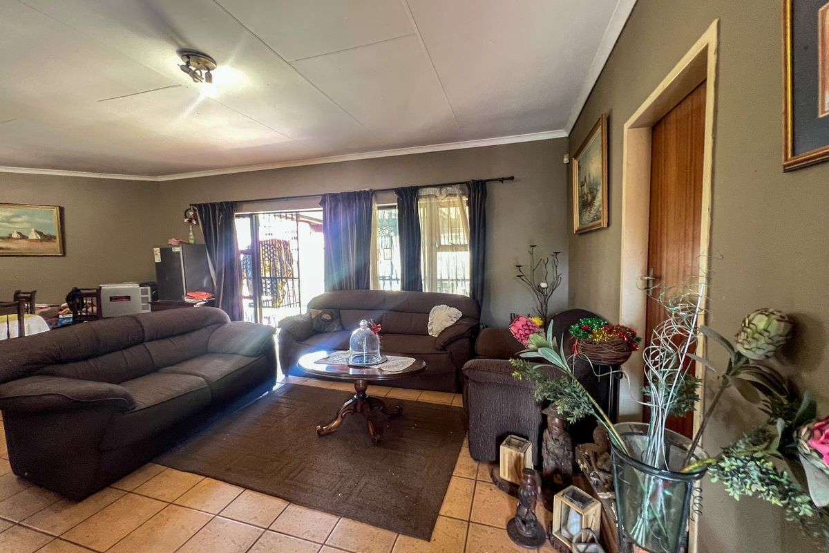House For Sale In Centurion - Photo 3